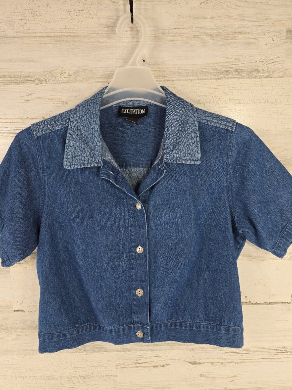 Vintage Excitation Denim Crop Top Blue Button Front Short Sleeve Shirt Size MED.